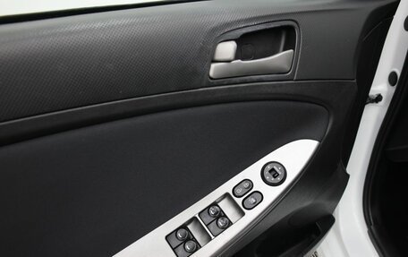 Hyundai Solaris II рестайлинг, 2016 год, 920 000 рублей, 12 фотография