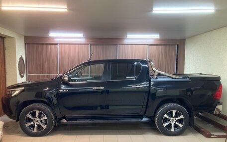 Toyota Hilux VIII, 2018 год, 6 500 000 рублей, 2 фотография