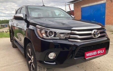 Toyota Hilux VIII, 2018 год, 6 500 000 рублей, 6 фотография