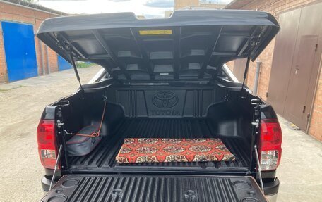 Toyota Hilux VIII, 2018 год, 6 500 000 рублей, 9 фотография