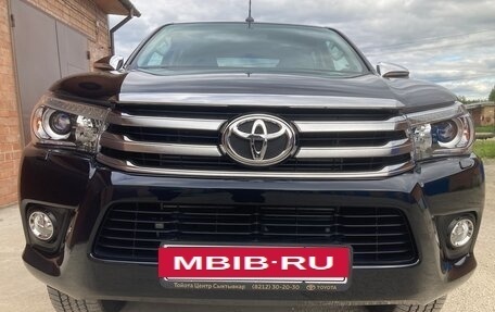 Toyota Hilux VIII, 2018 год, 6 500 000 рублей, 5 фотография