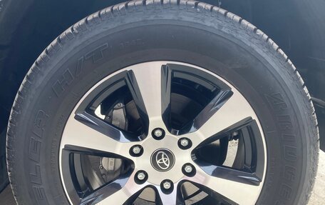 Toyota Hilux VIII, 2018 год, 6 500 000 рублей, 13 фотография