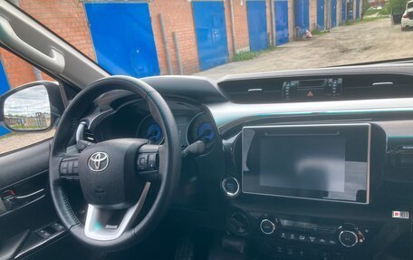 Toyota Hilux VIII, 2018 год, 6 500 000 рублей, 15 фотография
