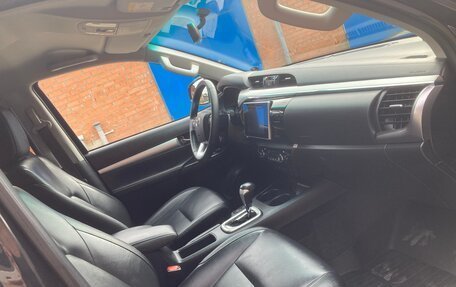 Toyota Hilux VIII, 2018 год, 6 500 000 рублей, 18 фотография
