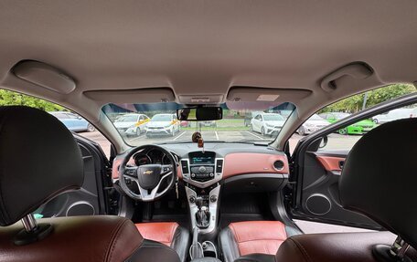 Chevrolet Cruze II, 2011 год, 850 000 рублей, 12 фотография