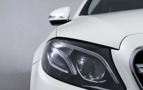 Mercedes-Benz E-Класс, 2017 год, 3 400 000 рублей, 26 фотография