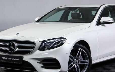 Mercedes-Benz E-Класс, 2017 год, 3 400 000 рублей, 24 фотография