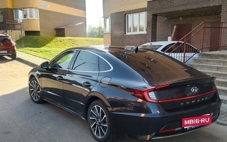 Hyundai Sonata VIII, 2019 год, 2 750 000 рублей, 4 фотография