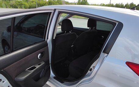 Nissan Tiida, 2012 год, 650 000 рублей, 4 фотография
