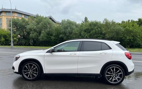 Mercedes-Benz GLA, 2019 год, 2 650 000 рублей, 2 фотография