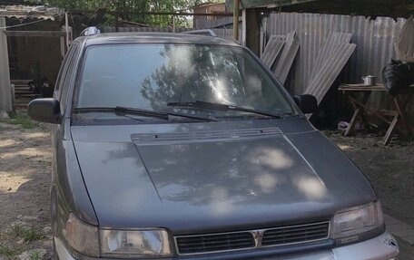 Mitsubishi Space Wagon III, 1993 год, 90 000 рублей, 2 фотография
