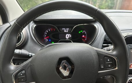 Renault Kaptur I рестайлинг, 2019 год, 1 300 000 рублей, 23 фотография