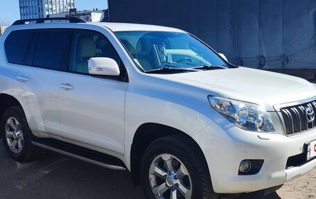Toyota Land Cruiser Prado 150 рестайлинг 2, 2013 год, 2 800 000 рублей, 1 фотография