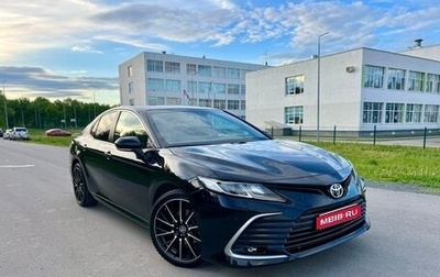 Toyota Camry, 2021 год, 3 240 000 рублей, 1 фотография