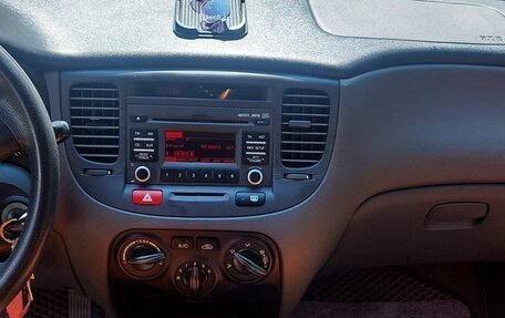 KIA Rio II, 2010 год, 538 500 рублей, 1 фотография