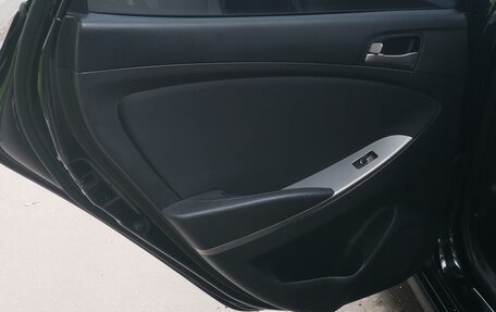 Hyundai Solaris II рестайлинг, 2014 год, 850 000 рублей, 4 фотография