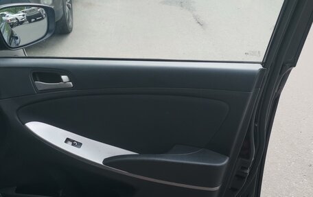 Hyundai Solaris II рестайлинг, 2014 год, 850 000 рублей, 19 фотография