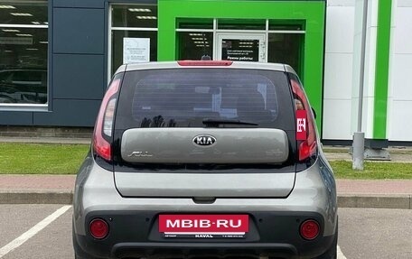KIA Soul II рестайлинг, 2017 год, 1 299 000 рублей, 6 фотография