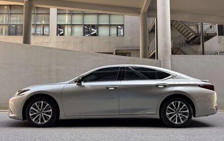 Lexus ES VII, 2021 год, 2 670 002 рублей, 3 фотография
