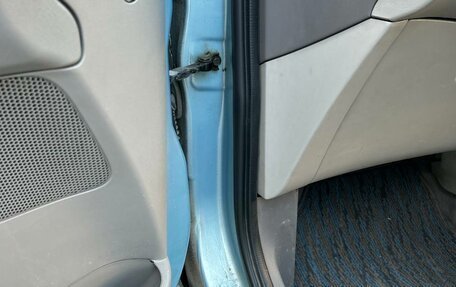 Nissan Tino, 2000 год, 235 000 рублей, 20 фотография