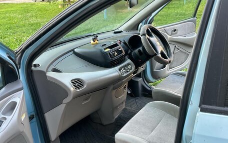Nissan Tino, 2000 год, 235 000 рублей, 25 фотография