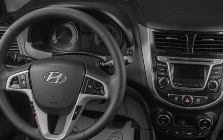 Hyundai Solaris II рестайлинг, 2014 год, 999 000 рублей, 17 фотография