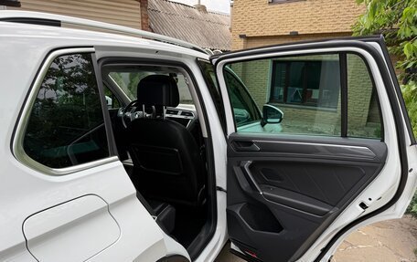 Volkswagen Tiguan II, 2017 год, 2 900 000 рублей, 12 фотография