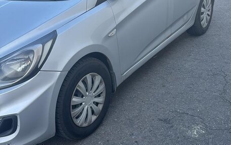 Hyundai Solaris II рестайлинг, 2014 год, 400 000 рублей, 3 фотография
