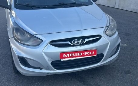 Hyundai Solaris II рестайлинг, 2014 год, 400 000 рублей, 5 фотография