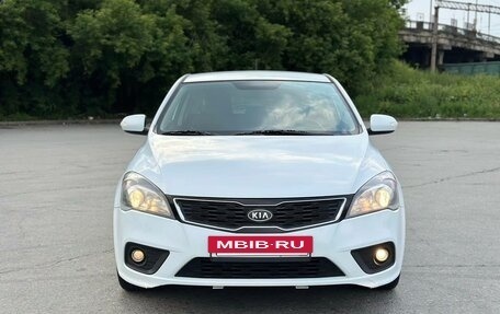 KIA cee'd I рестайлинг, 2011 год, 720 000 рублей, 2 фотография