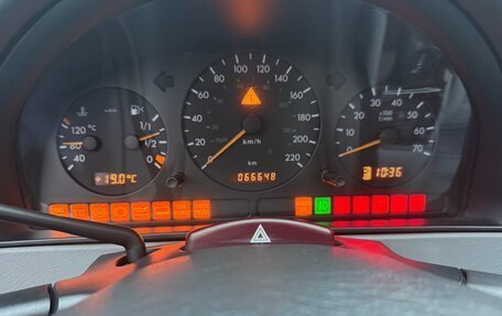 Mercedes-Benz M-Класс, 2000 год, 1 800 000 рублей, 36 фотография