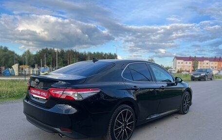 Toyota Camry, 2021 год, 3 240 000 рублей, 7 фотография