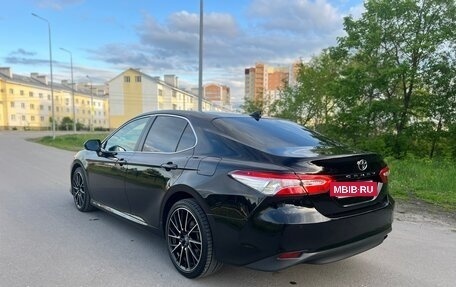 Toyota Camry, 2021 год, 3 240 000 рублей, 8 фотография