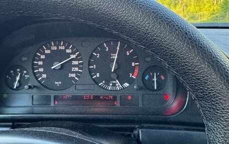 BMW 5 серия, 2002 год, 1 450 000 рублей, 36 фотография