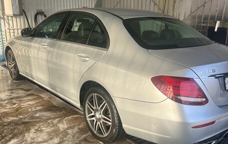 Mercedes-Benz E-Класс, 2017 год, 2 350 000 рублей, 7 фотография