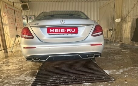 Mercedes-Benz E-Класс, 2017 год, 2 350 000 рублей, 3 фотография