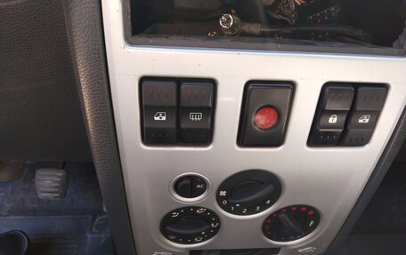 Renault Logan I, 2006 год, 270 000 рублей, 4 фотография