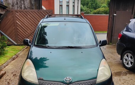 Toyota Yaris Verso, 2000 год, 260 000 рублей, 1 фотография