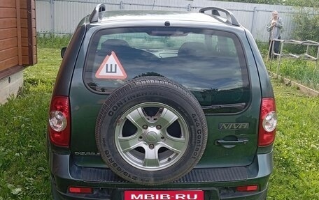 Chevrolet Niva I рестайлинг, 2010 год, 400 000 рублей, 3 фотография