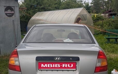 Hyundai Accent II, 2004 год, 170 000 рублей, 2 фотография