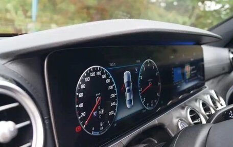 Mercedes-Benz E-Класс, 2019 год, 4 290 000 рублей, 12 фотография