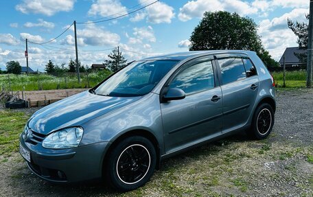 Volkswagen Golf V, 2005 год, 404 404 рублей, 2 фотография