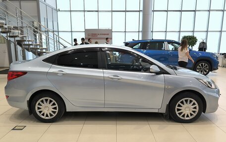 Hyundai Solaris II рестайлинг, 2011 год, 699 000 рублей, 8 фотография