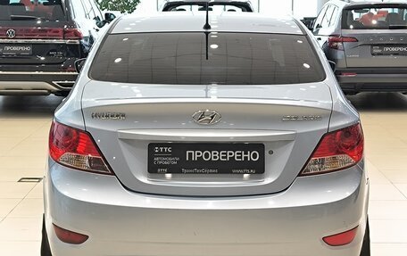 Hyundai Solaris II рестайлинг, 2011 год, 699 000 рублей, 10 фотография