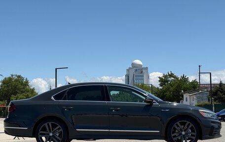 Volkswagen Passat B8 рестайлинг, 2017 год, 1 997 000 рублей, 11 фотография
