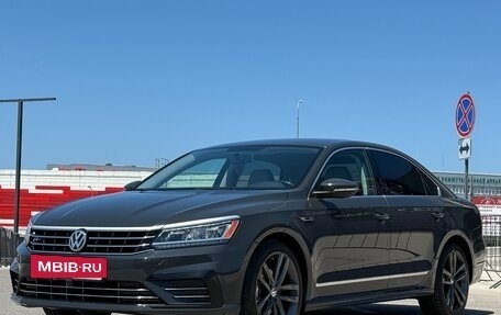 Volkswagen Passat B8 рестайлинг, 2017 год, 1 997 000 рублей, 8 фотография