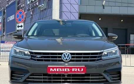 Volkswagen Passat B8 рестайлинг, 2017 год, 1 997 000 рублей, 5 фотография