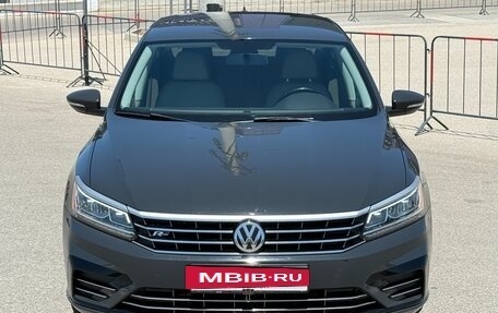 Volkswagen Passat B8 рестайлинг, 2017 год, 1 997 000 рублей, 7 фотография