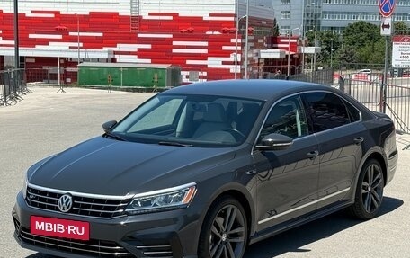 Volkswagen Passat B8 рестайлинг, 2017 год, 1 997 000 рублей, 10 фотография