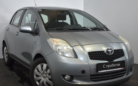 Toyota Yaris III рестайлинг, 2008 год, 529 000 рублей, 1 фотография